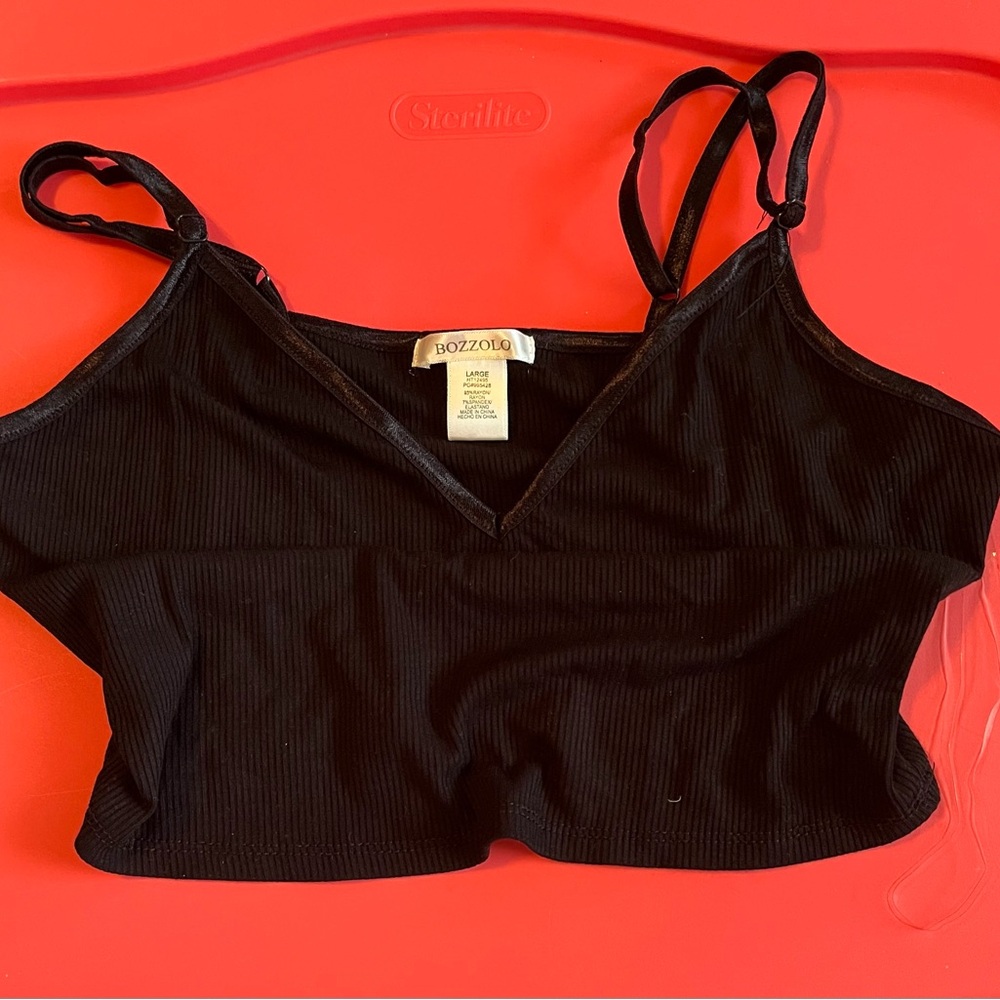 Bozzolo Black Ribbed Crop Top